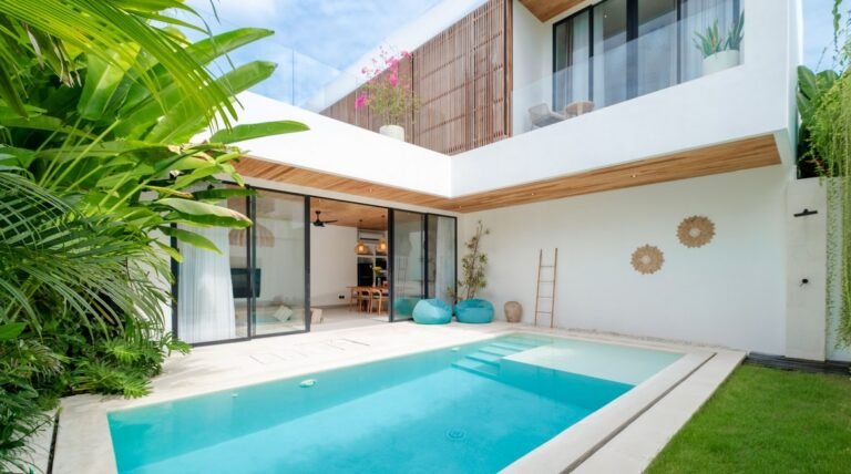 Sewa villa private pool di Bali - Sewa Villa 2 Kamar Tidur Private Pool di Canggu – Chic Private Villa BVI73328